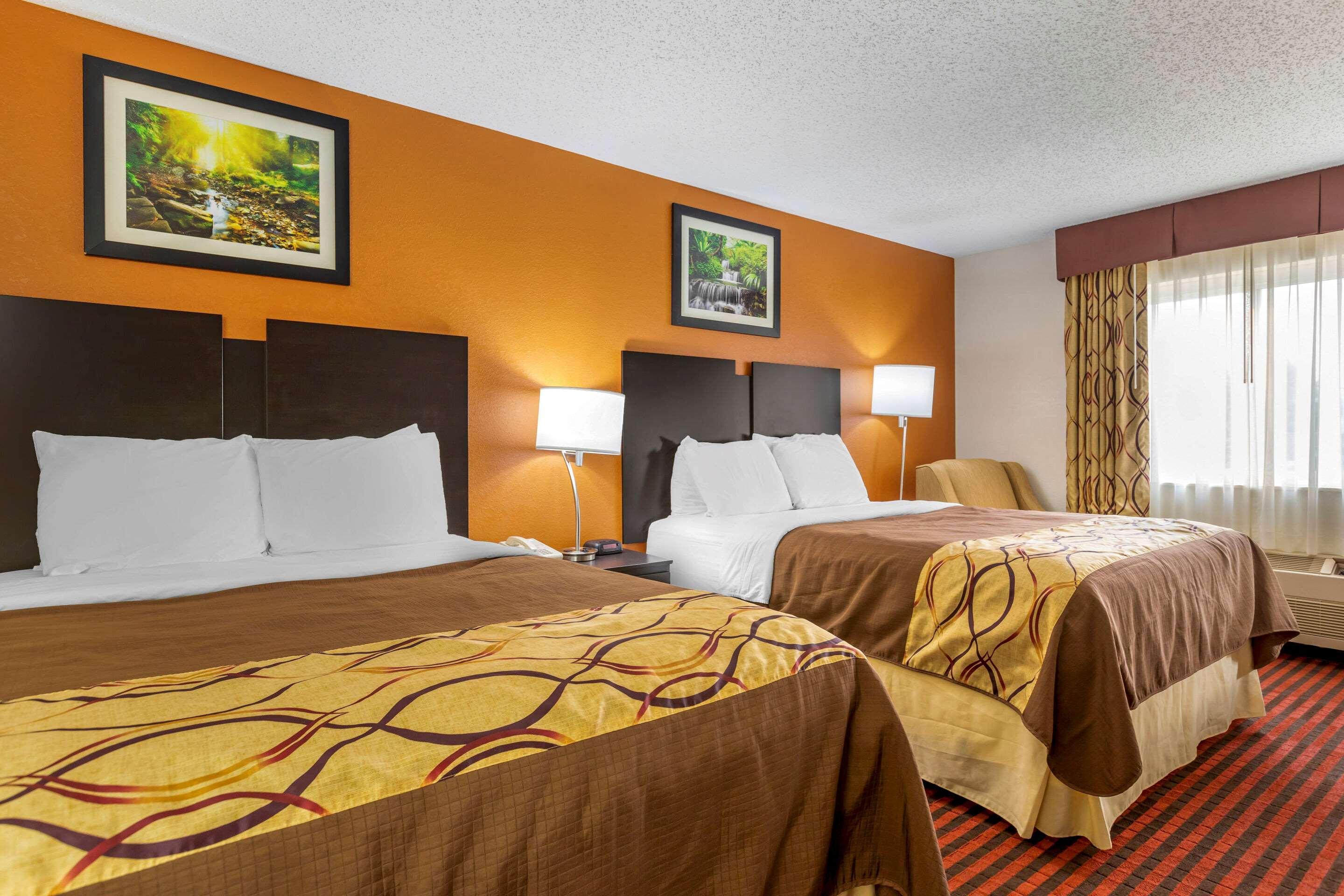 Coopersville Rodeway Inn מראה חיצוני תמונה