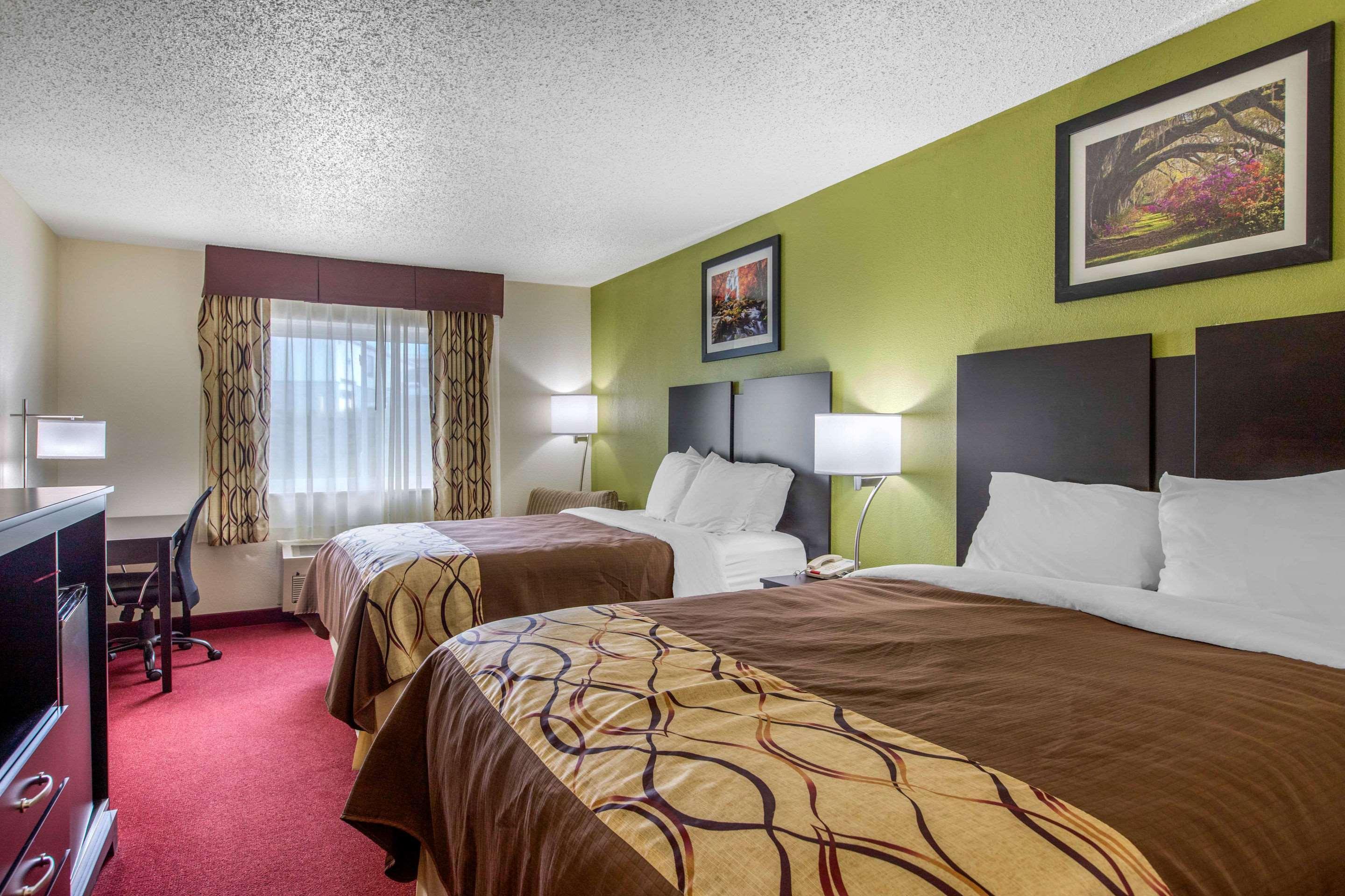 Coopersville Rodeway Inn מראה חיצוני תמונה