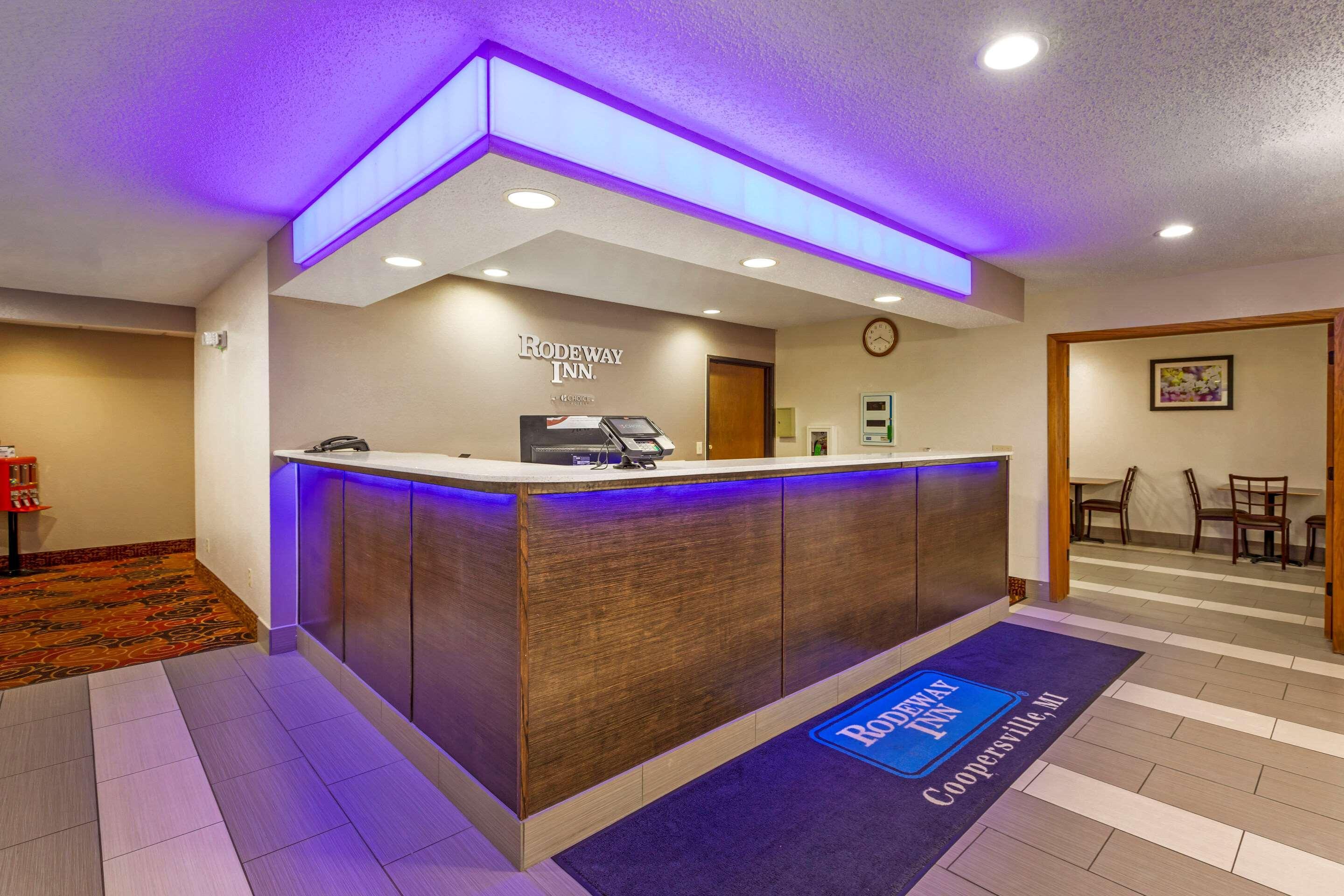 Coopersville Rodeway Inn מראה חיצוני תמונה