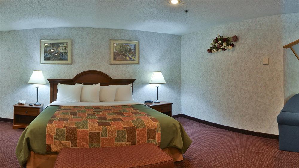 Coopersville Rodeway Inn מראה חיצוני תמונה